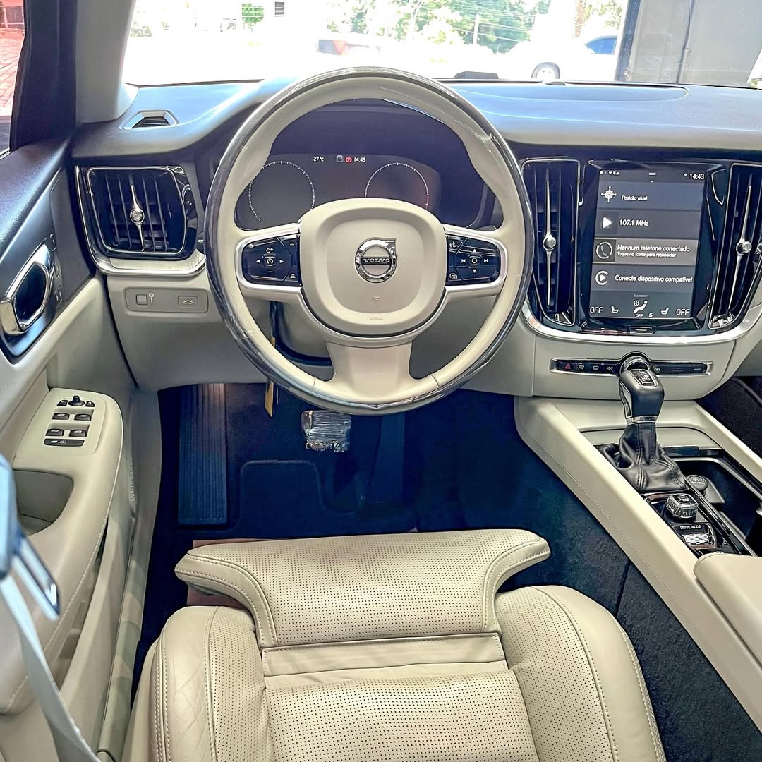 Imagem do Carro 8