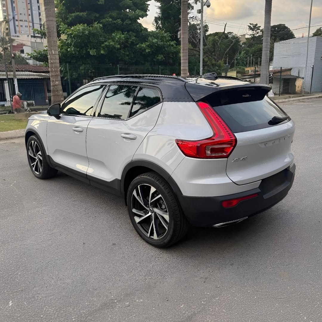 Volvo XC40 T5 R-Design (252cv) 2020 85.000km à venda em Minas Gerais - Foto 3