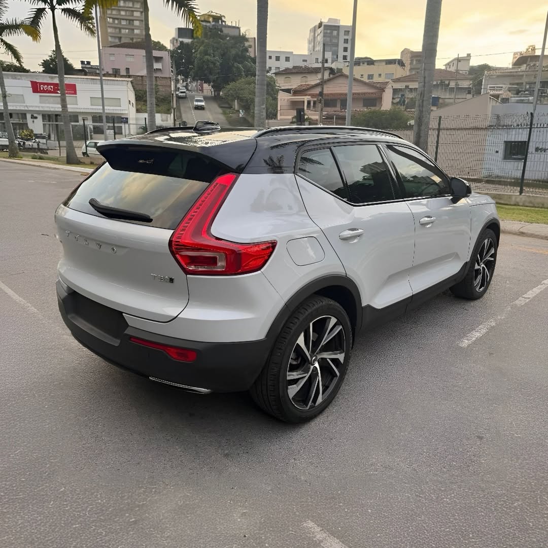 Volvo XC40 T5 R-Design (252cv) 2020 85.000km à venda em Minas Gerais - Foto 4