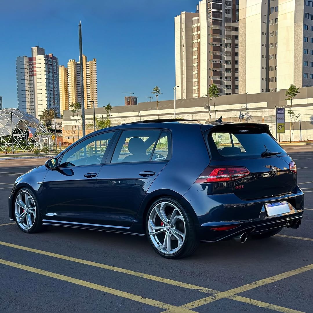 Imagem do Carro 3