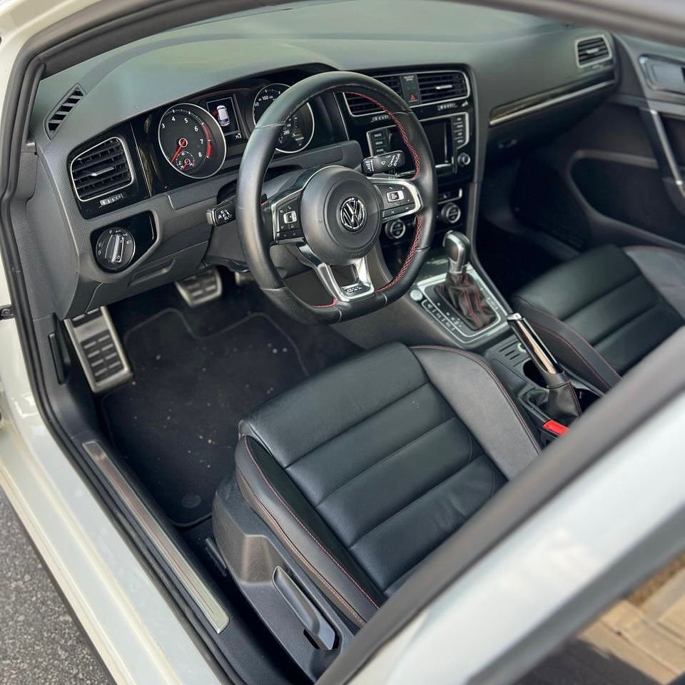 Imagem do Carro 8
