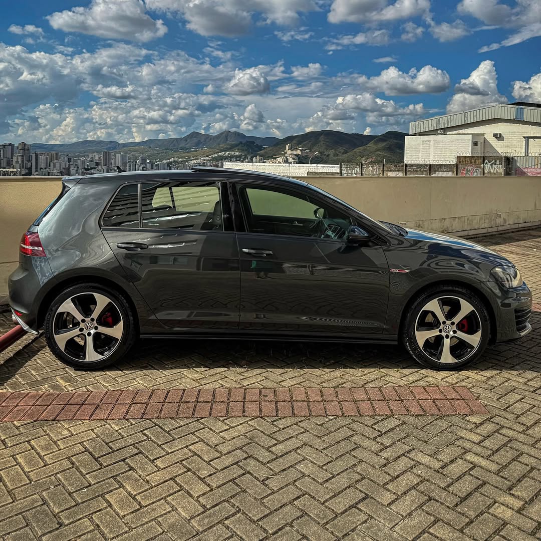 Imagem do Carro 5