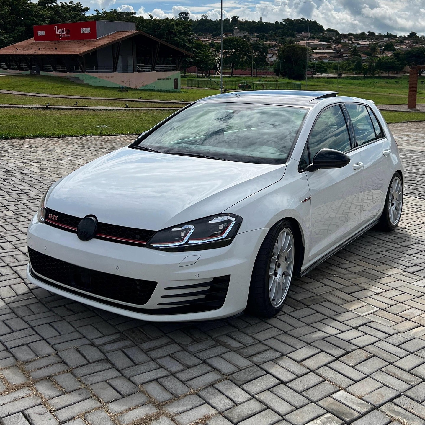 Imagem do Carro 2