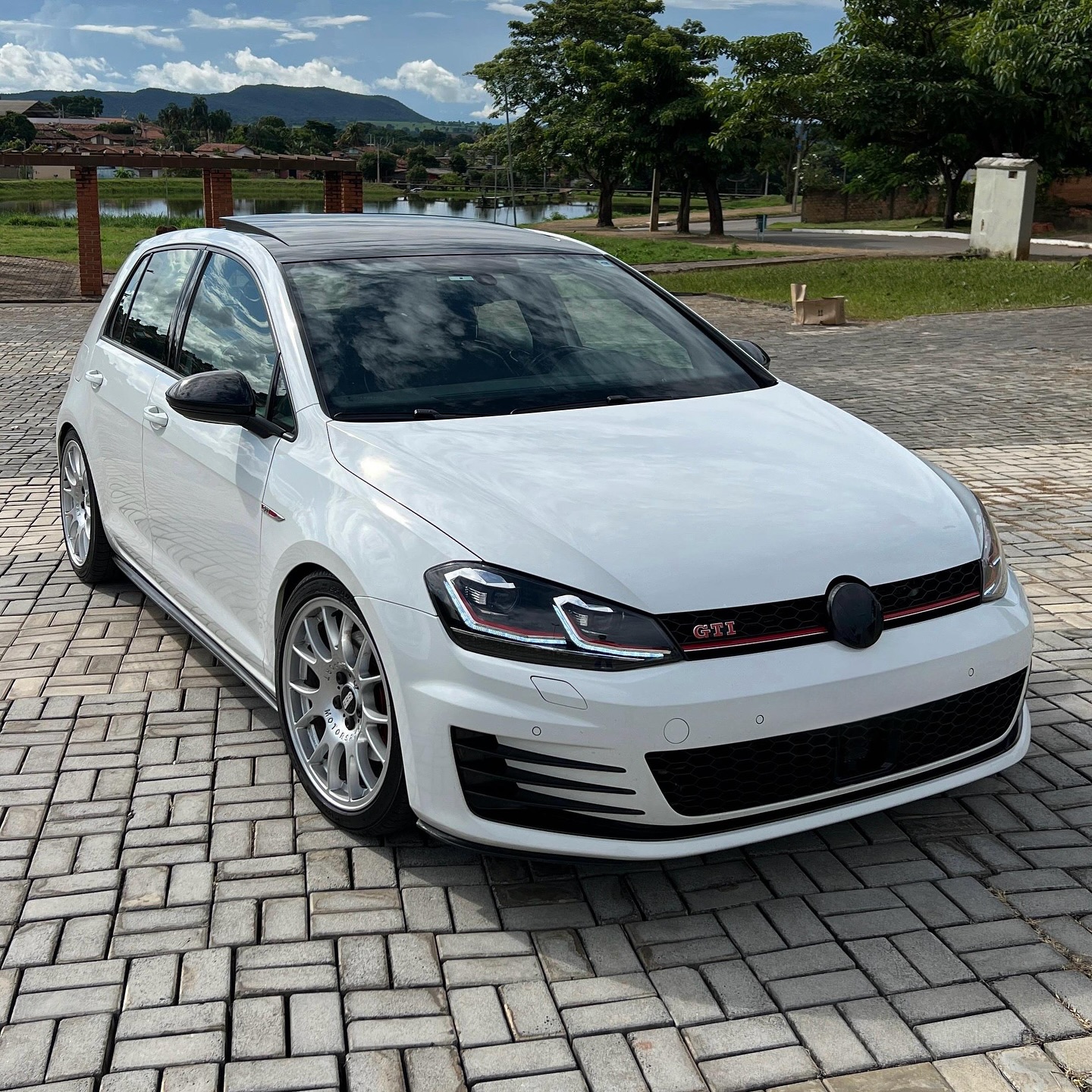 Imagem do Carro 3