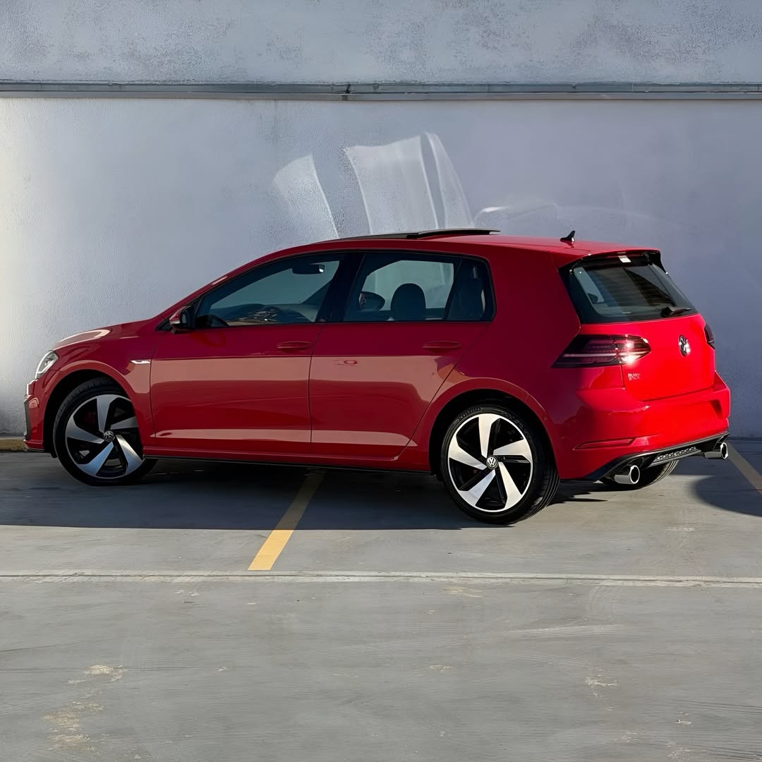 Vw Golf GTI MK7.5 2019 55.000km à venda em Парана - Foto 3