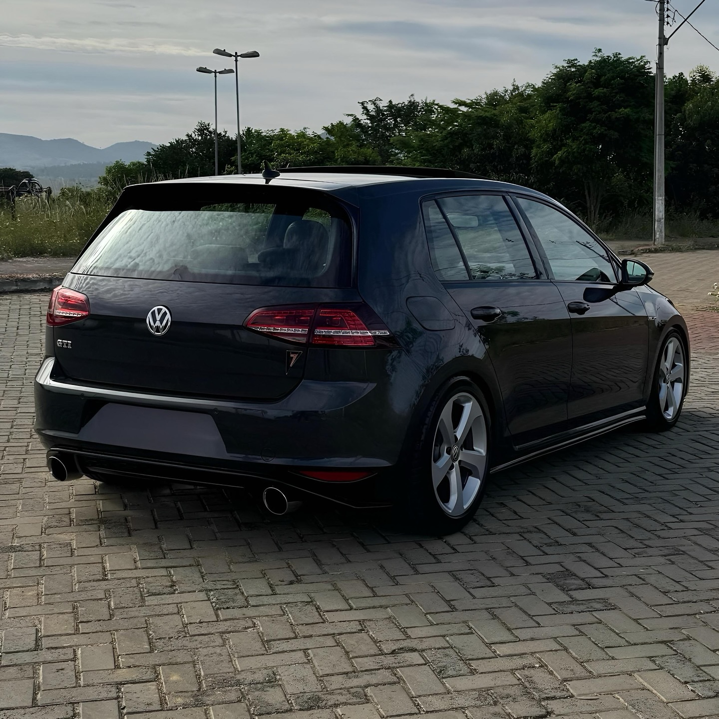 Imagem do Carro 5