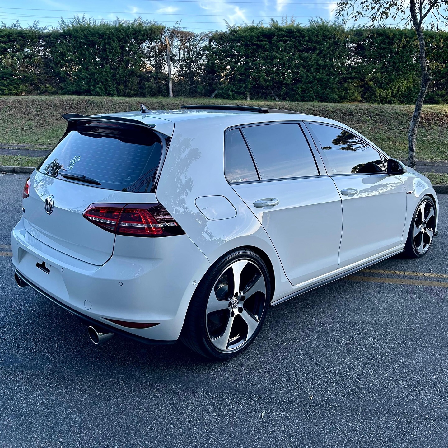 Imagem do Carro 4