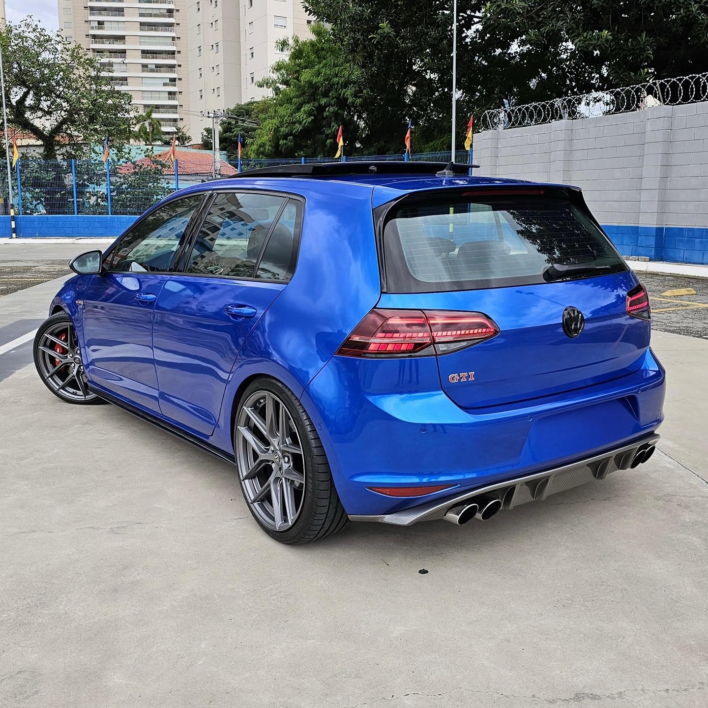Imagem do Carro 5