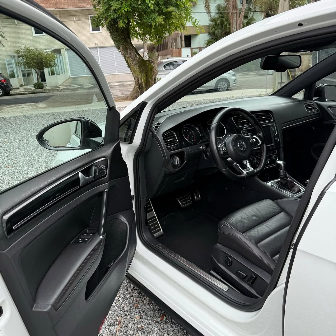 Imagem do Carro 8