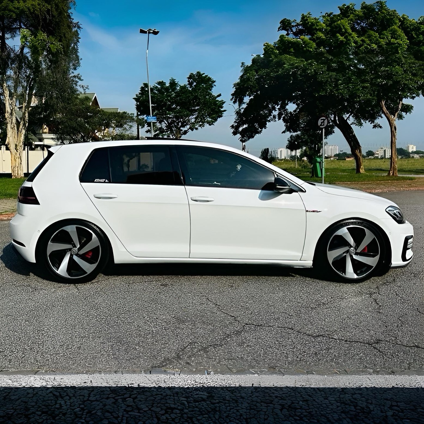 Imagem do Carro 7