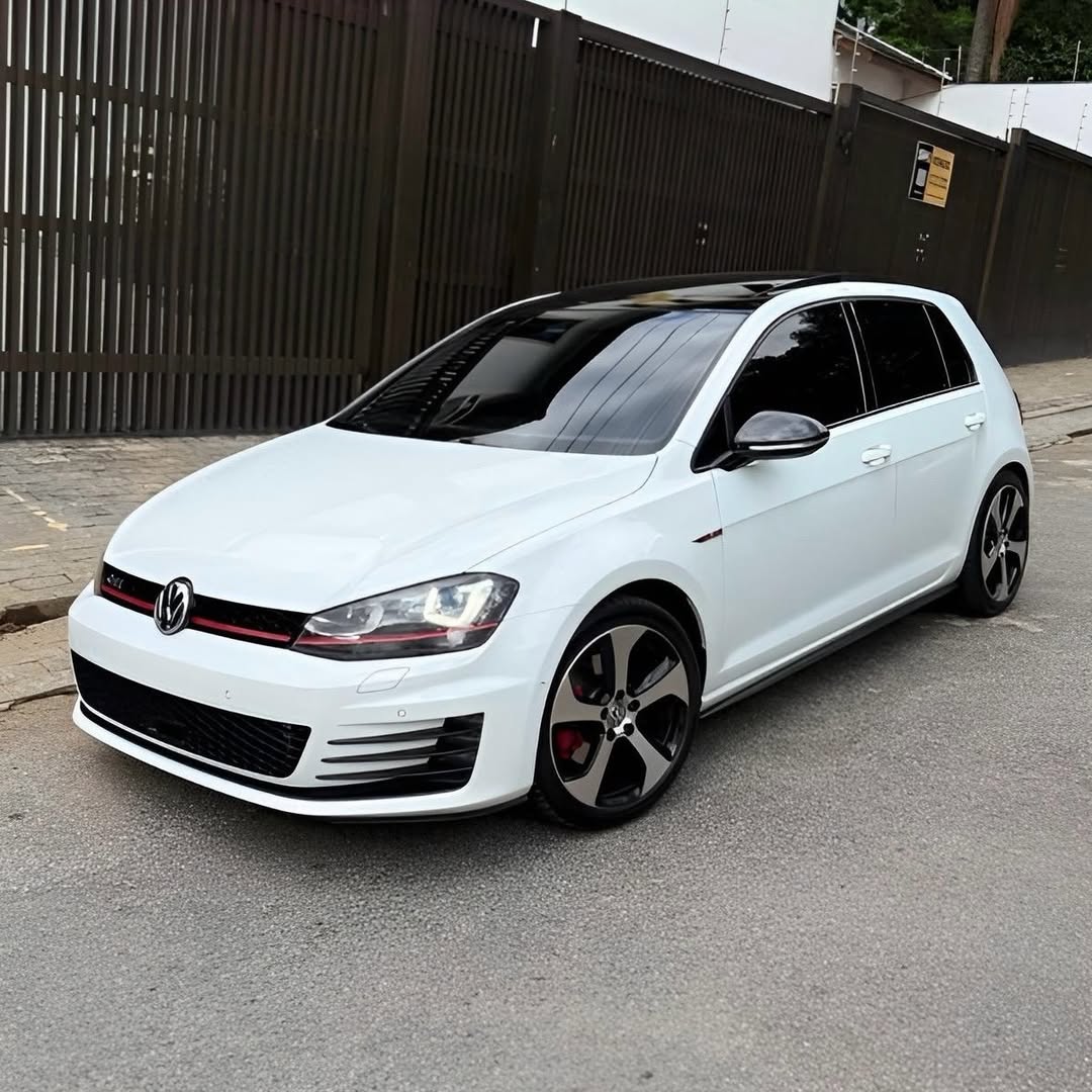Vw Golf GTI Premium + Sport 17/17 à venda em São Paulo, Brazil - Foto 2
