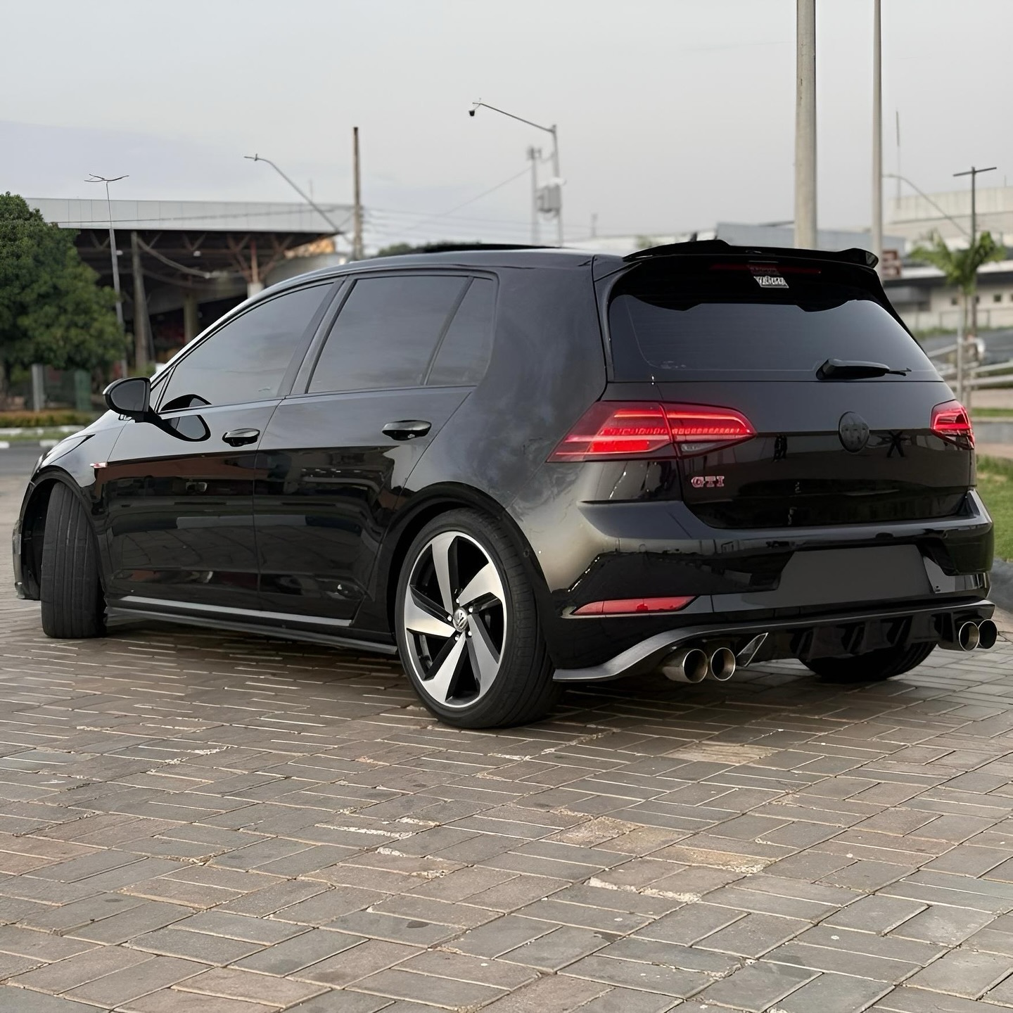 Imagem do Carro 5