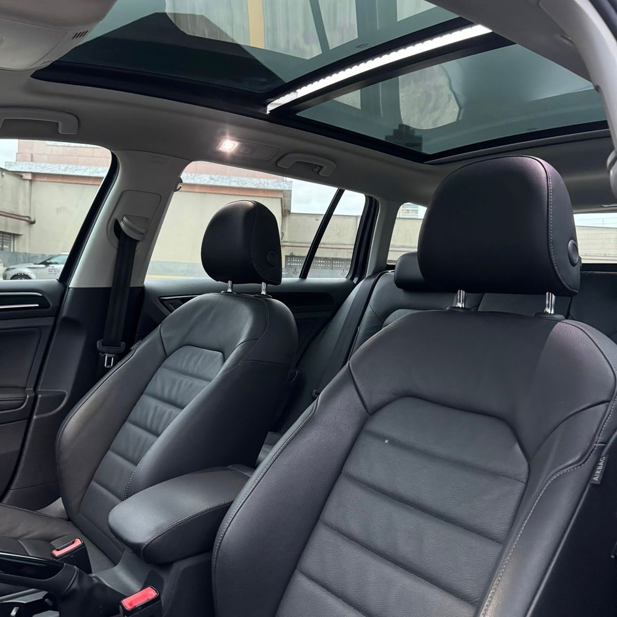 Imagem do Carro 8