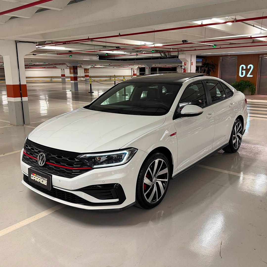 Vw Jetta GLI 350 TSI 19/19 à venda em Brasília, District Federal, Brazil - Foto 2