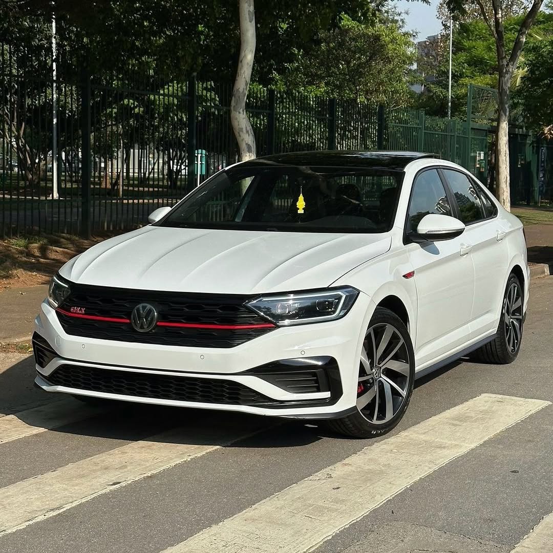 Vw Jetta GLI 350 TSI 19/19 à venda em São Paulo, Brazil - Foto 2