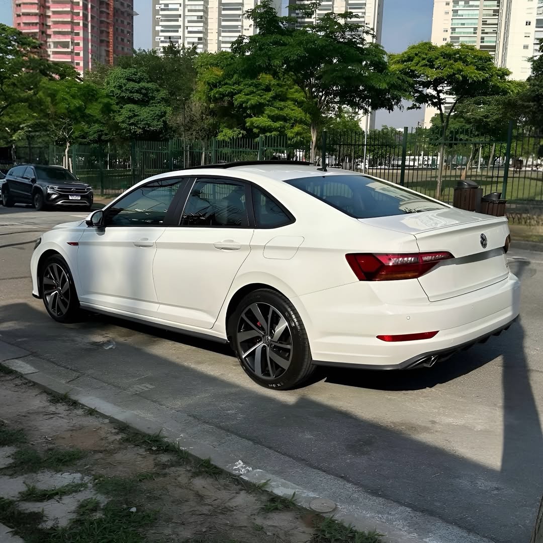 Vw Jetta GLI 350 TSI 19/19 à venda em São Paulo, Brazil - Foto 3