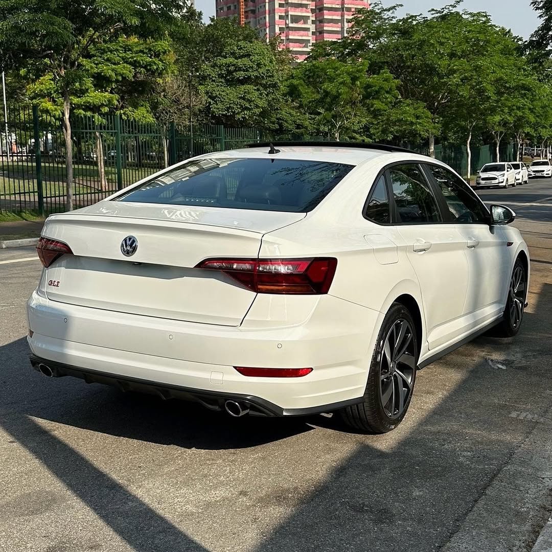Vw Jetta GLI 350 TSI 19/19 à venda em São Paulo, Brazil - Foto 5