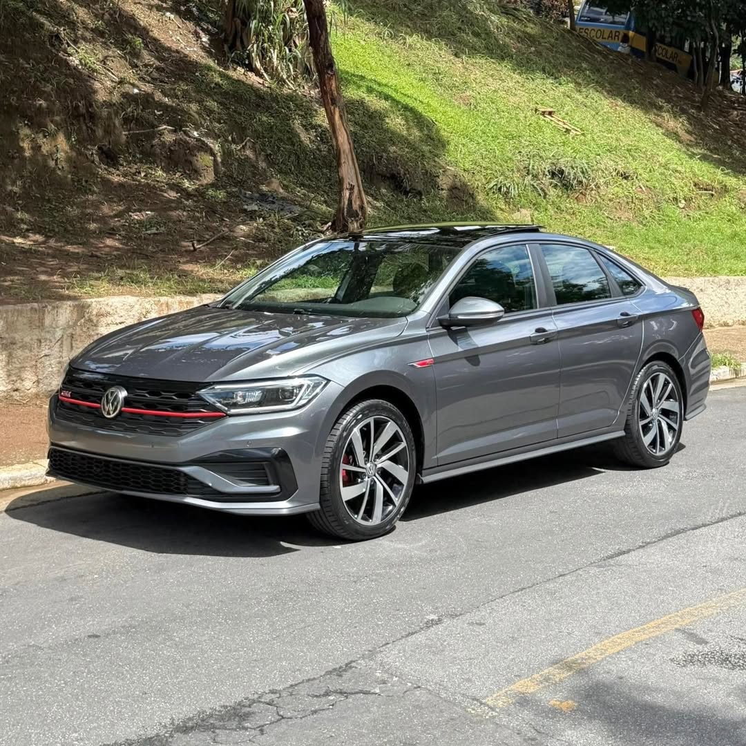 Vw Jetta GLI 350 TSI 19/19 à venda em São Paulo, Brazil - Foto 2