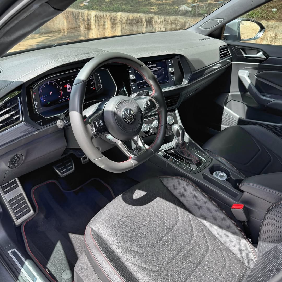 Vw Jetta GLI 350 TSI 19/19 à venda em São Paulo, Brazil - Foto 8