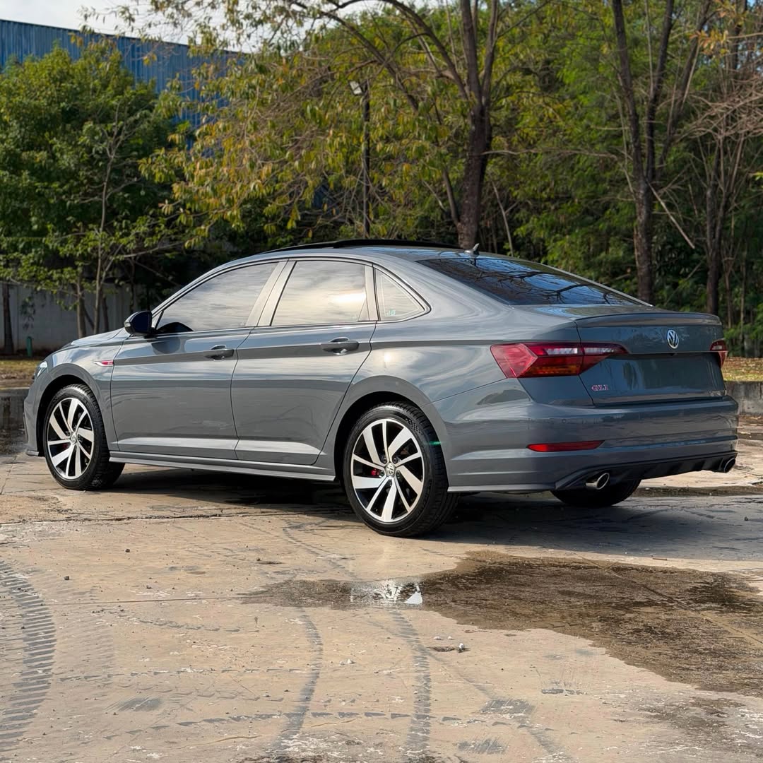 Vw Jetta GLI 350 TSI 20/20 55.000km à venda em São Paulo, Brazil - Foto 3