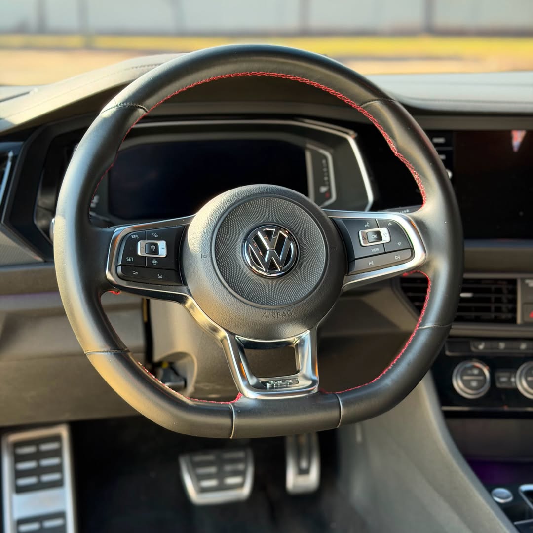 Vw Jetta GLI 350 TSI 20/20 55.000km à venda em São Paulo, Brazil - Foto 8