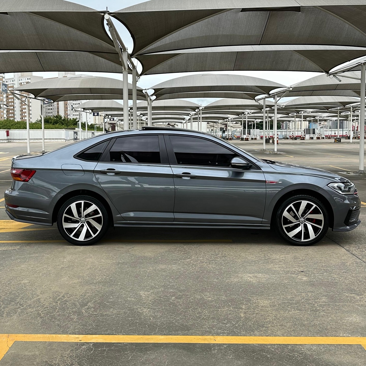 Imagem do Carro 8