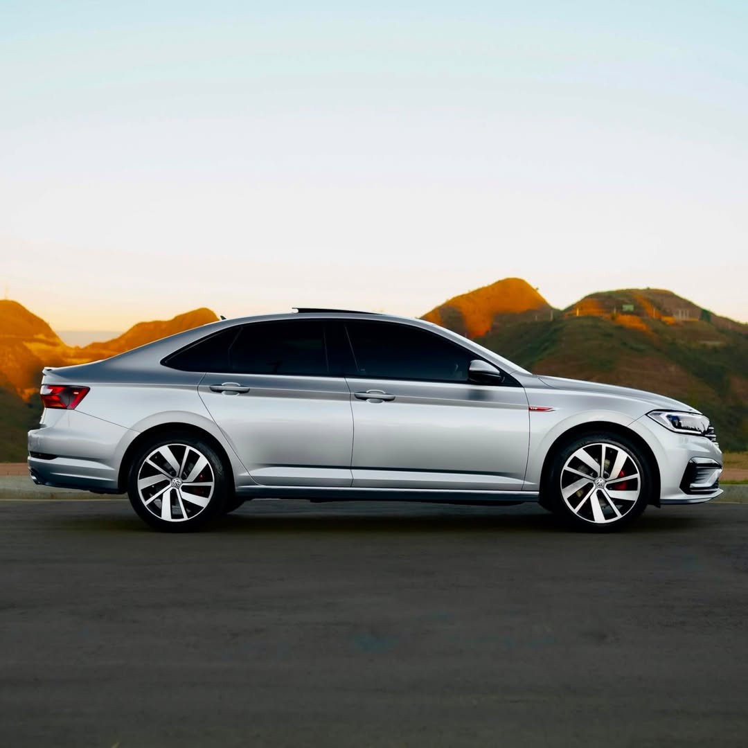 Vw Jetta GLI 350 TSI 2020 72.000km à venda em Minas Gerais - Foto 5