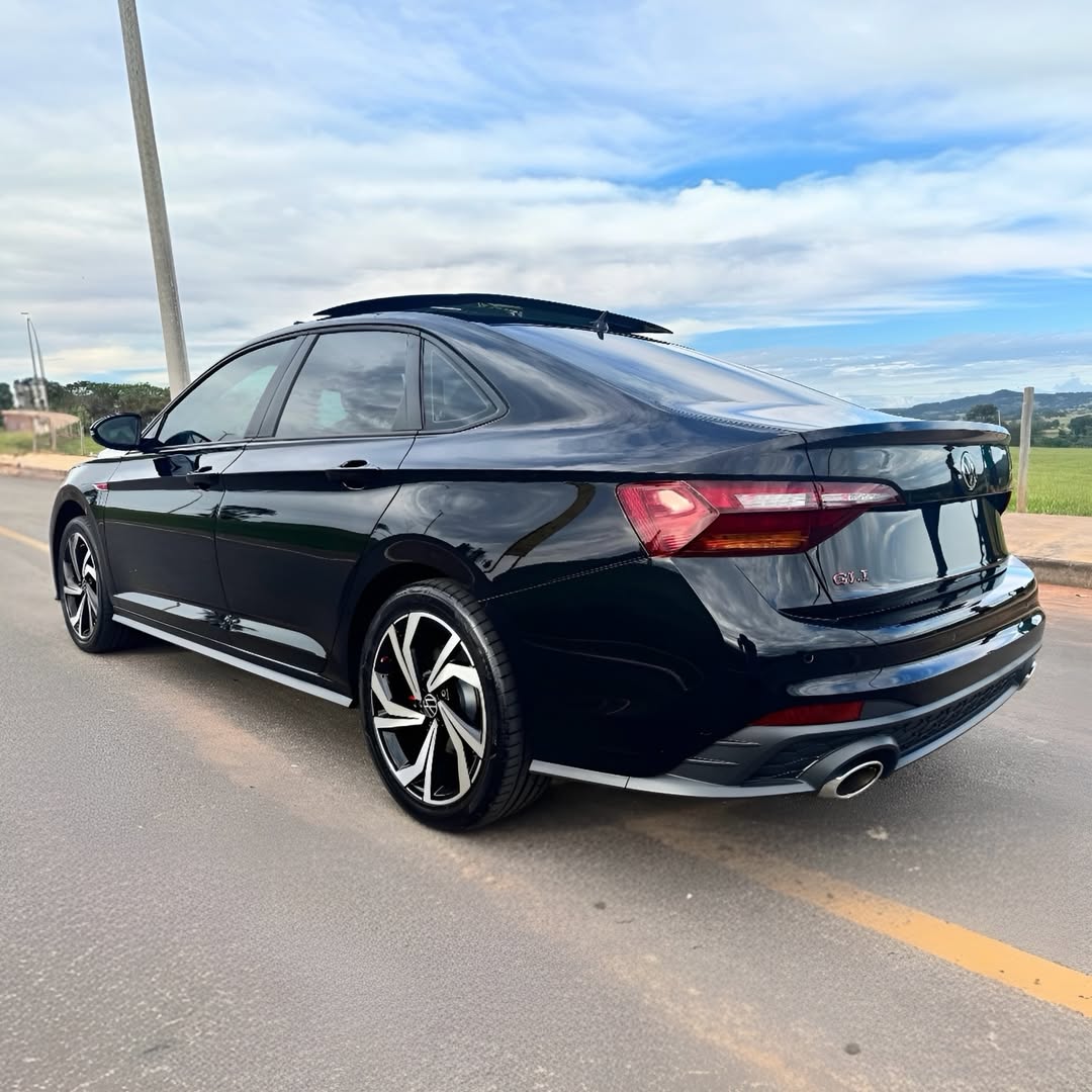Vw Jetta GLI 350 TSI 2024 à venda em Goiânia, Goiás, Brasil - Foto 3