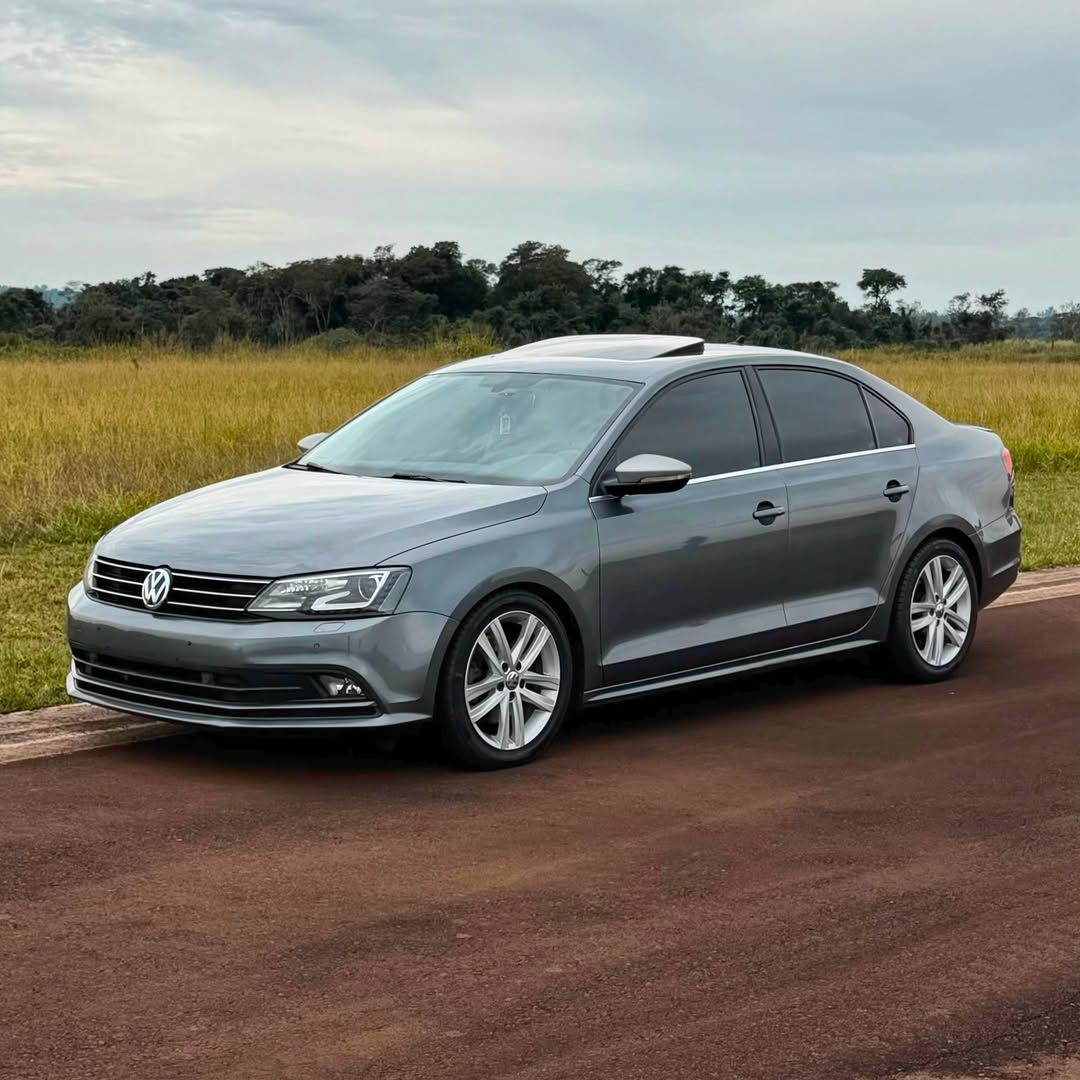 Vw Jetta Highline 2.0 TSI 211cv 2018 56.000km à venda em São Paulo, Brazil - Foto 2