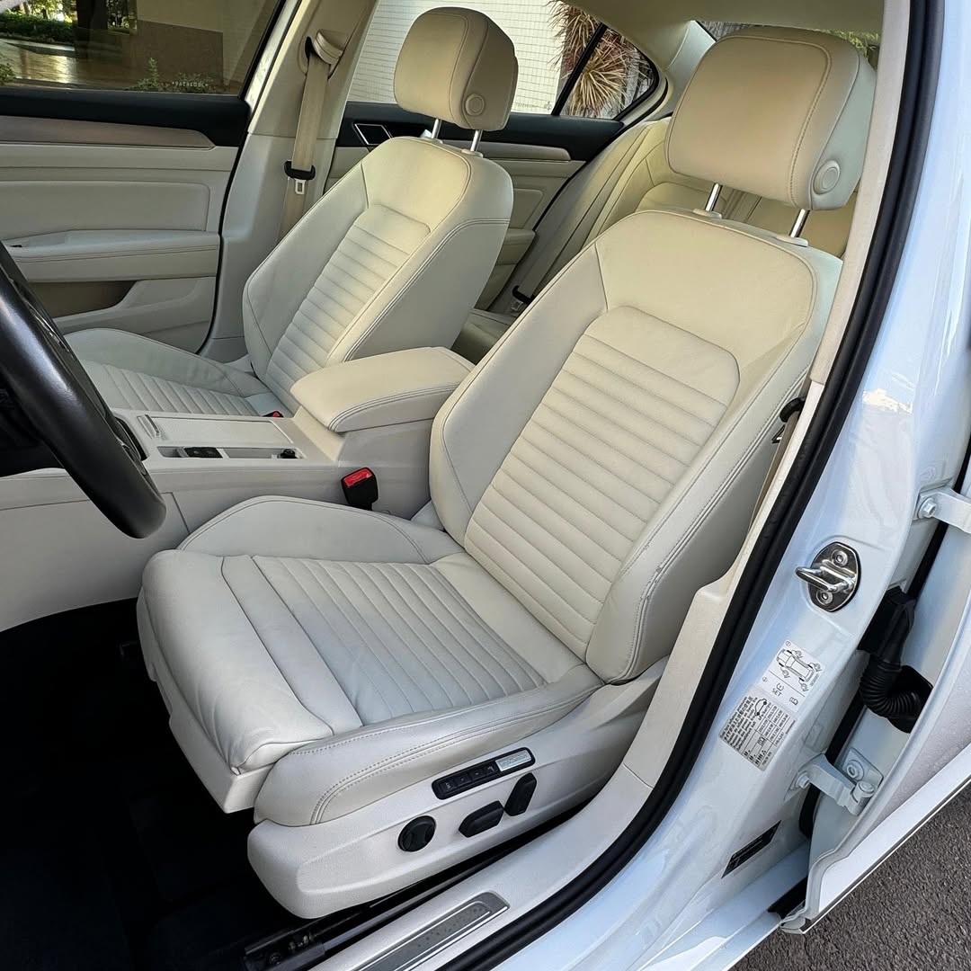 Imagem do Carro 8