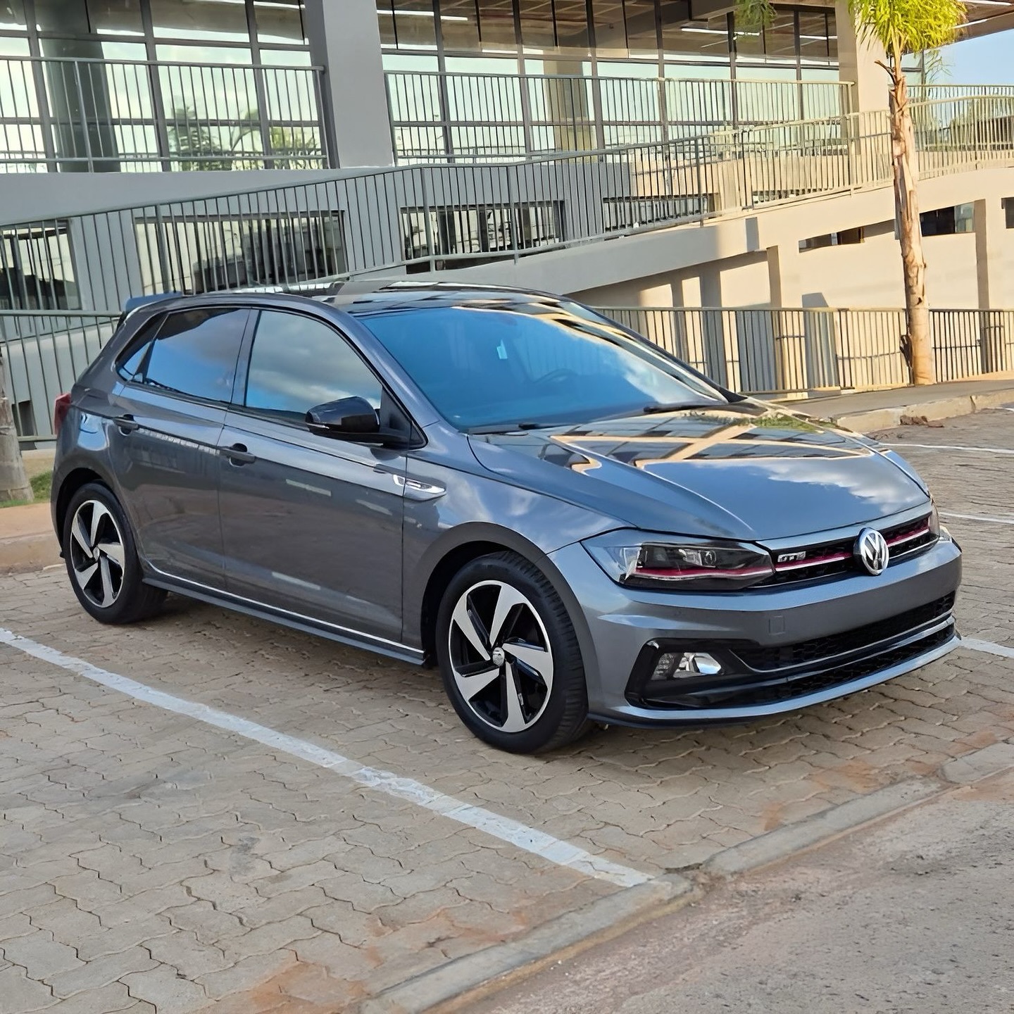 Imagem do Carro 6