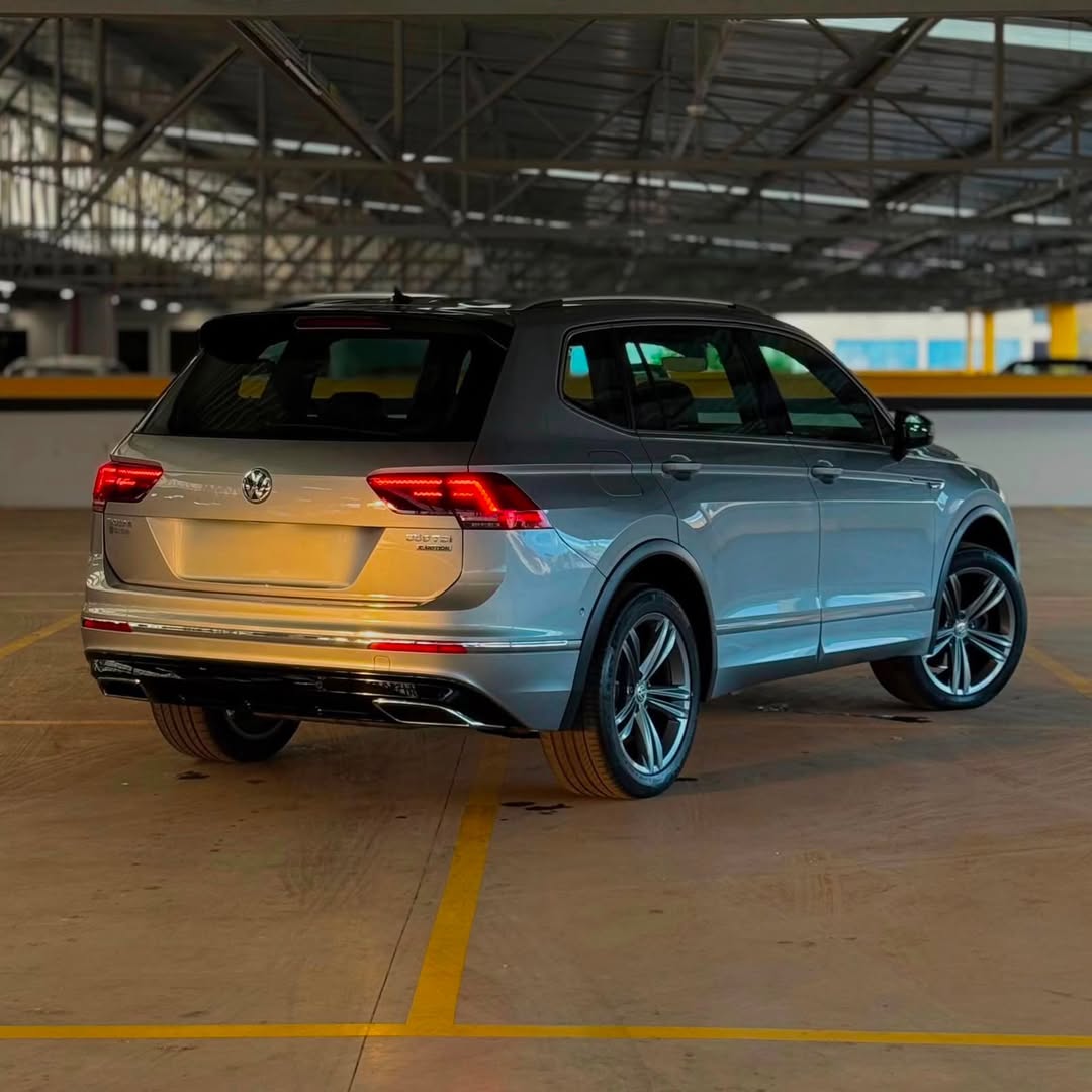 Vw Tiguan R-Line 350 TSI 21/21 23.500km à venda em Santa Catarina - Foto 3
