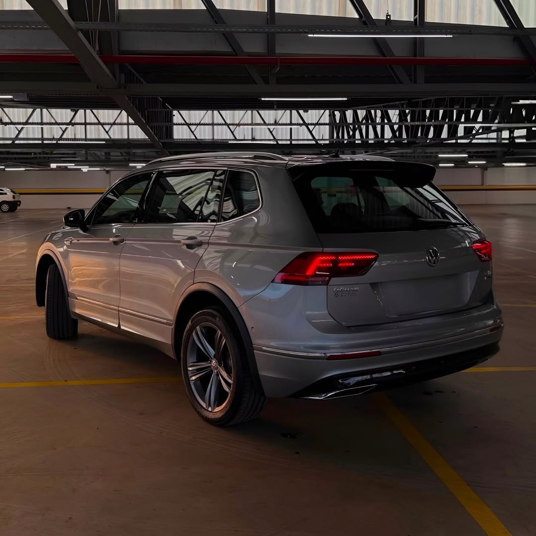Vw Tiguan R-Line 350 TSI 21/21 23.500km à venda em Santa Catarina - Foto 4